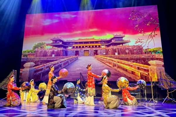 Chương trình Tinh hoa văn hoá Việt Nam bắc nhịp cầu nối giữa hai nền văn hóa