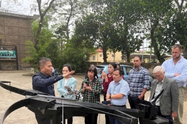 Nỏ thần huyền thoại và hào khí Việt Nam