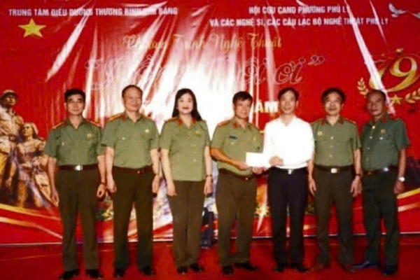 Ninh Bình: Hội Cựu CAND phường Phủ Lý tổ chức các hoạt động tri ân Ngày Thương binh - Liệt sĩ
