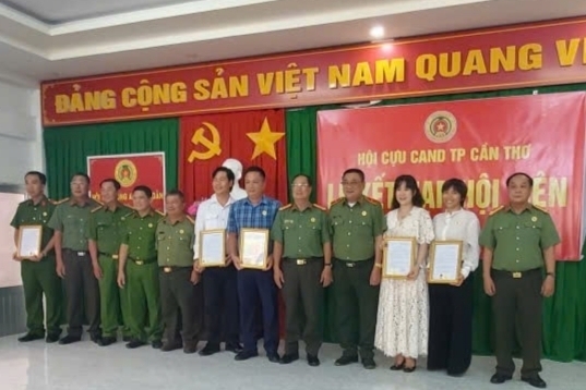 Câu lạc bộ Doanh nghiệp Cựu CAND TP Cần Thơ kết nạp hội viên mới