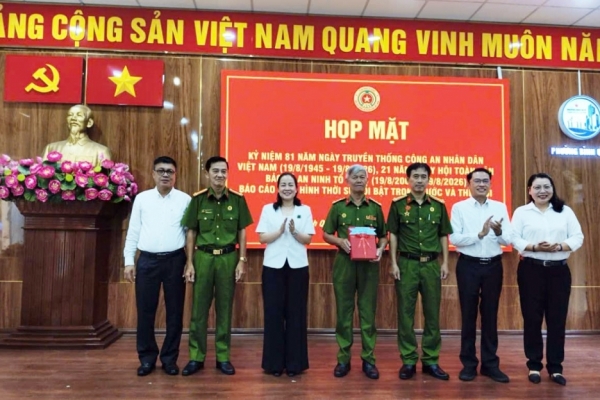 Hội TP.HCM: Hội Cựu CAND phường Bình Quới ôn lại truyền thống vẻ vang, giữ vững phẩm chất cách mạng