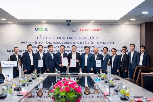 Tập đoàn Thành Công và VGX lên kế hoạch phủ rộng hạ tầng năng lượng xe điện toàn quốc
