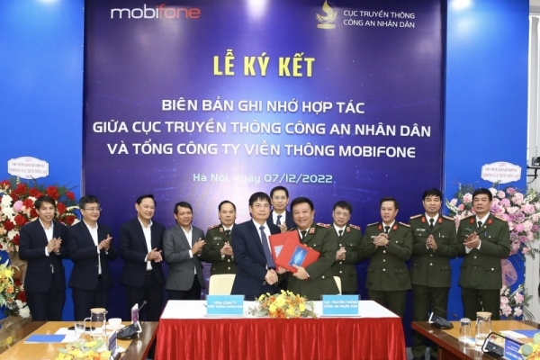 MobiFone - "Mũi nhọn số" trên mặt trận tư tưởng: Từ "Chiến trường" dịch chuyển đến những bước tiến công chủ động