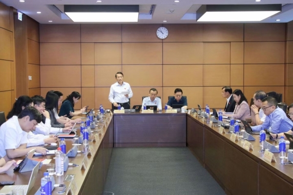 Đơn giản hoá thủ tục hành chính, tạo thuận lợi cho người dân, doanh nghiệp
