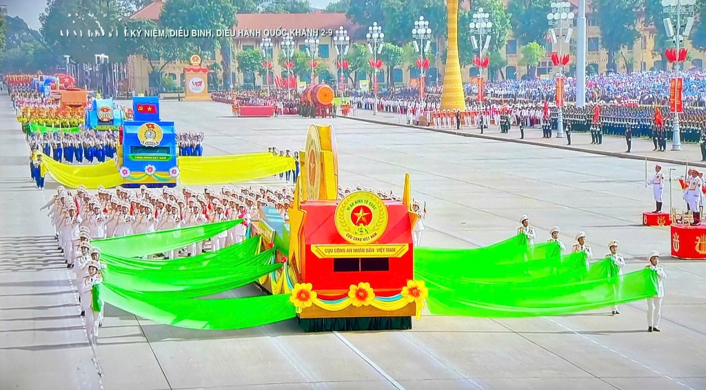 Khối Cựu Công an nhân dân Việt Nam tại Lễ kỷ niệm 80 năm Quốc khánh nước Cộng hòa Xã hội chủ nghĩa Việt Nam